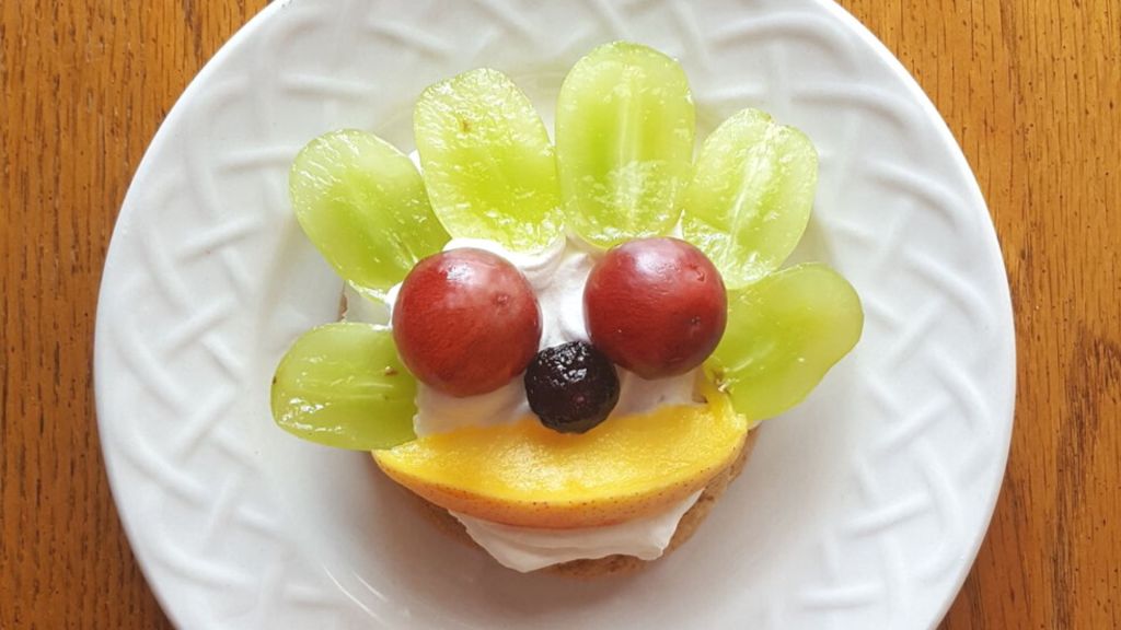 Simple Trick To Get Kids To Eat Their&nbsp;Fruit
